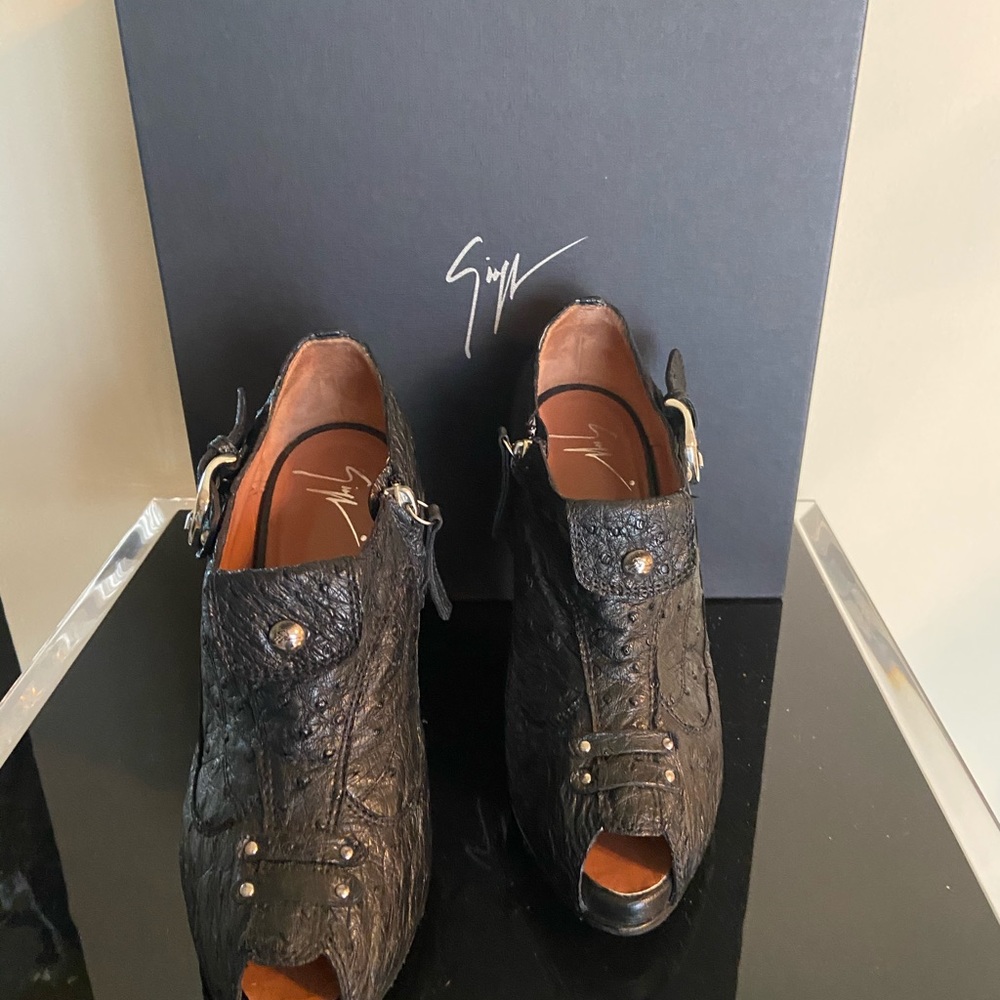 Giuseppe Zantotti Black and Silver Ostrich Bootie  Shoe Very Rare Size 38